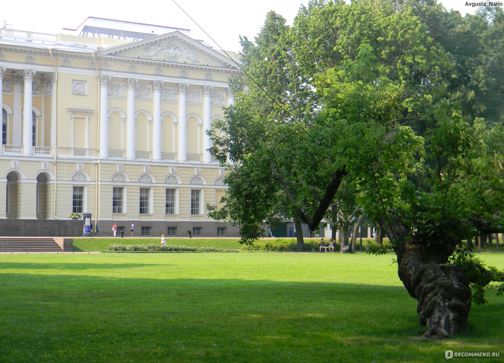 В 1890 Г. В Михайловском саду было открыто помещение летнего клуба.