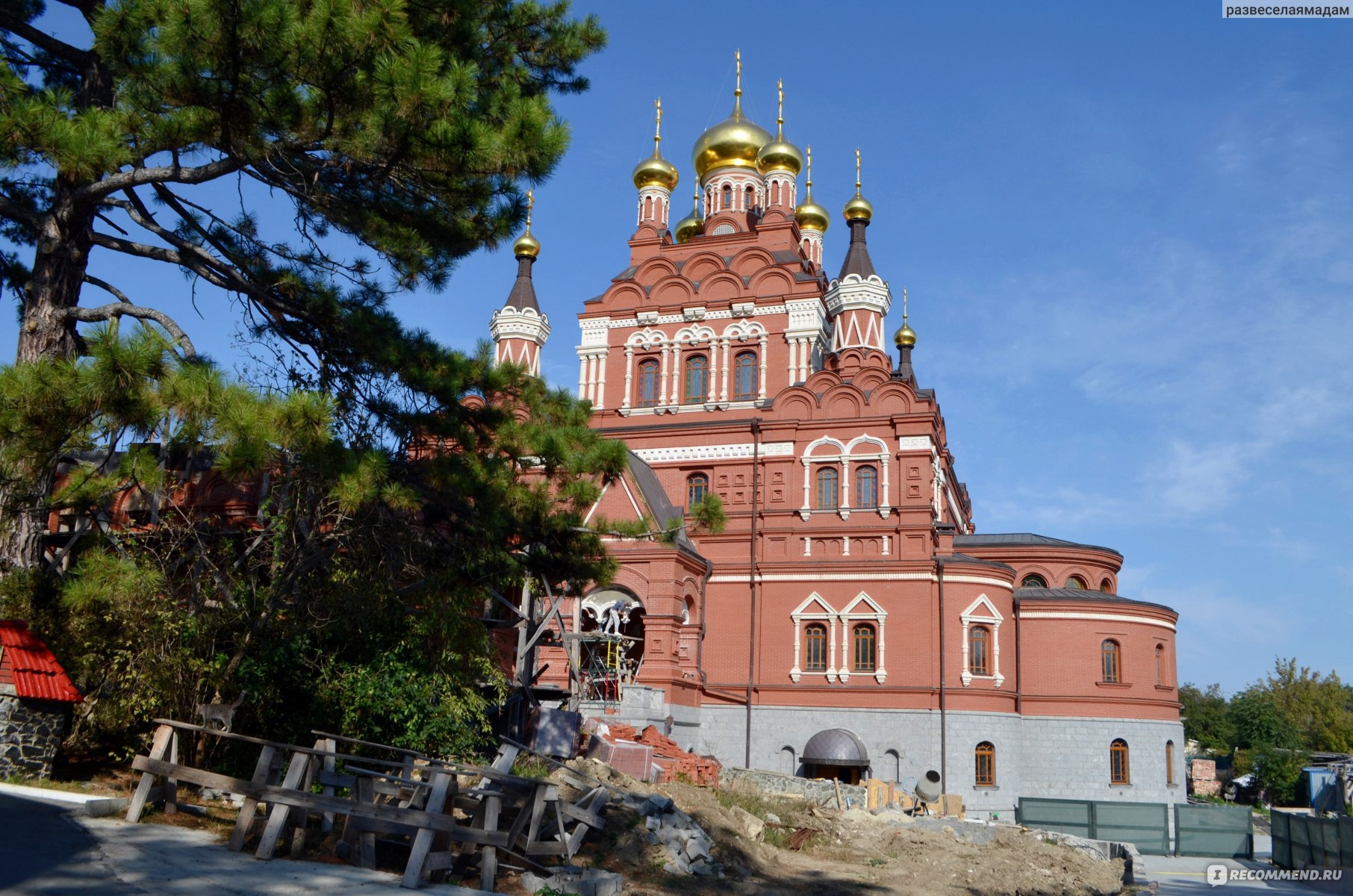 Топловский Троице-Параскевинский женский монастырь в Крыму - «Один из  главных монастырей Крыма! И самый востребованный на Крещение!» | отзывы