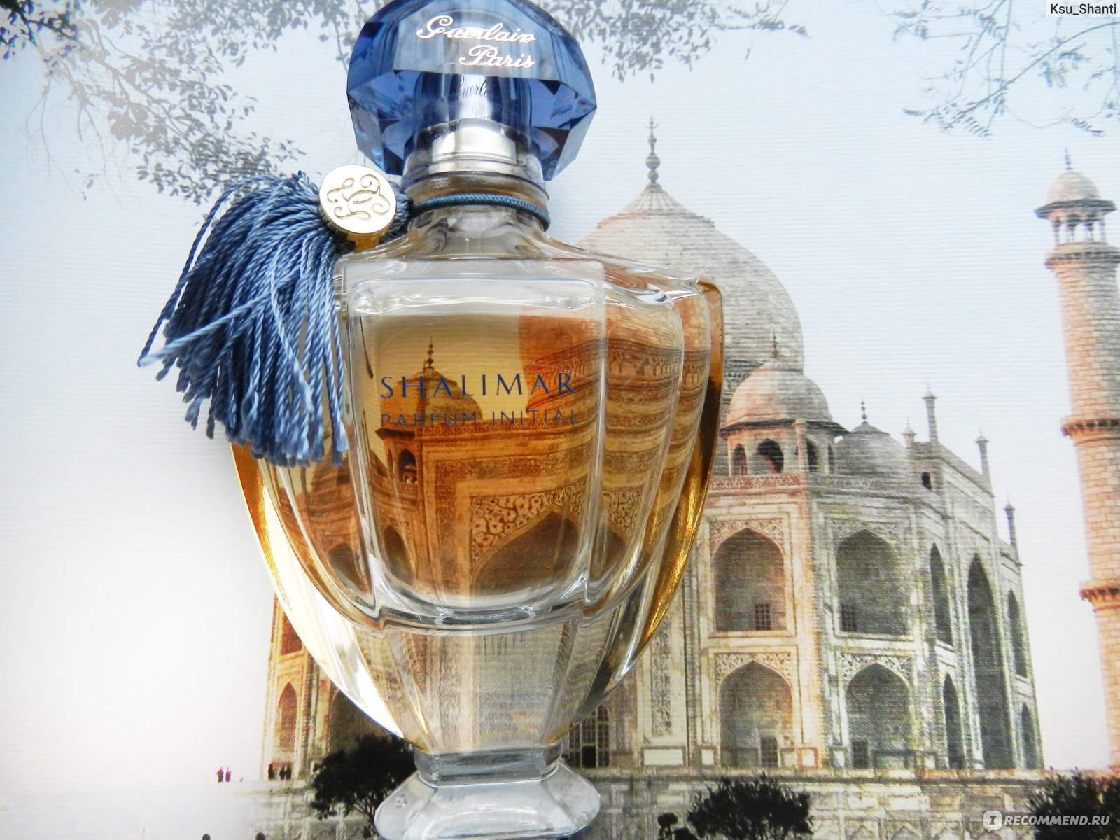 Guerlain Shalimar Parfum Initial - «Карамельный Тадж-Махал. При обнимании  припечатывается от обладательницы шлейфом, тот, кого обнимал, будет сам  обязательно источать Shalimar, а заодно и Индию.» | отзывы