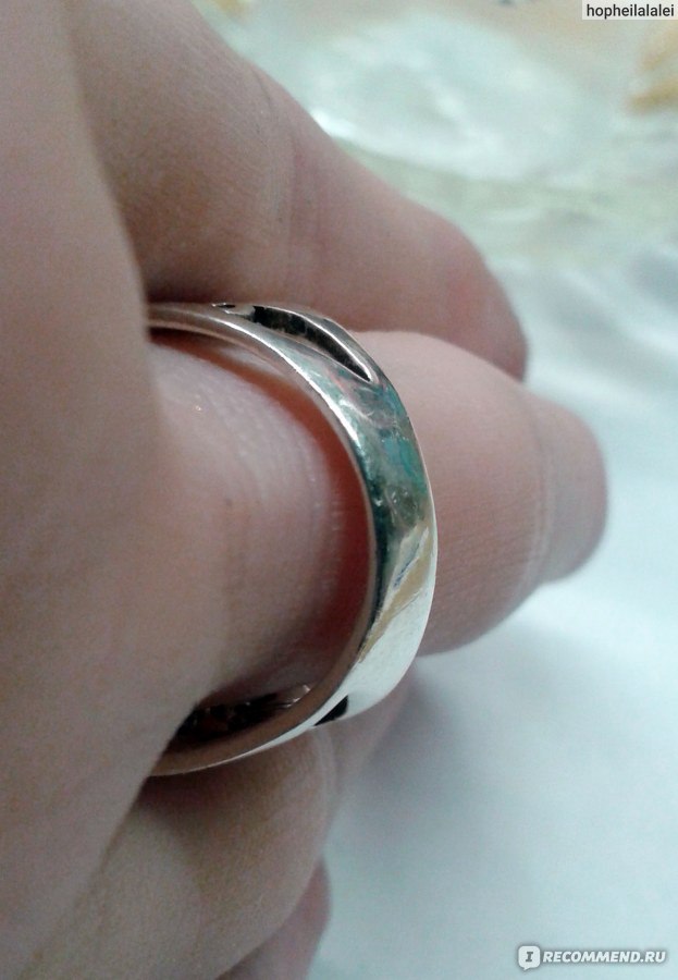 Ли уменьшить золотое кольцо. Уменьшение диаметра кольца. Кольцо Велико. Уменьшение обручального кольца. Уменьшение размера кольца с камнем.