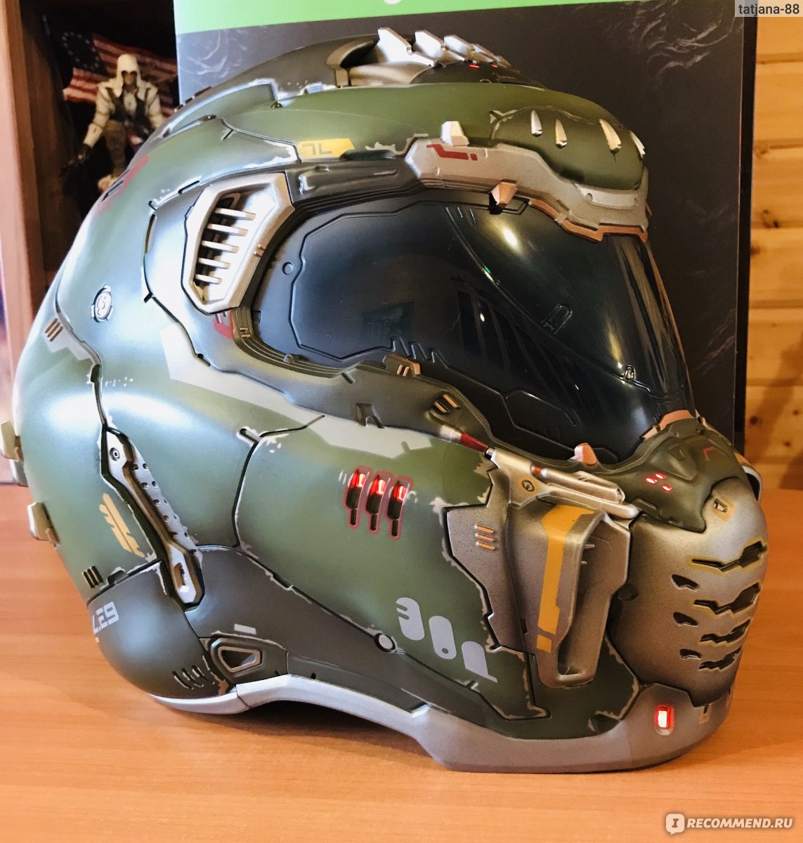 Doomguy motorcycle helmet