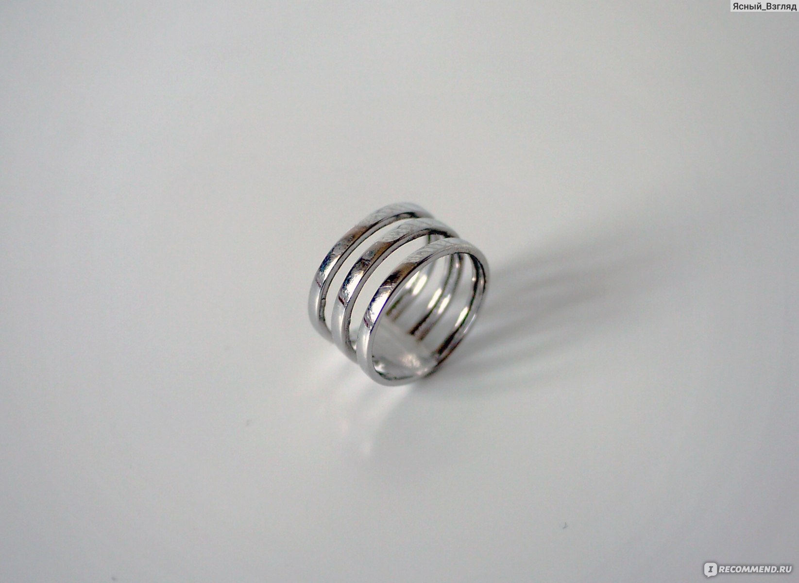 Серебряное кольцо на пальце - факты и информация