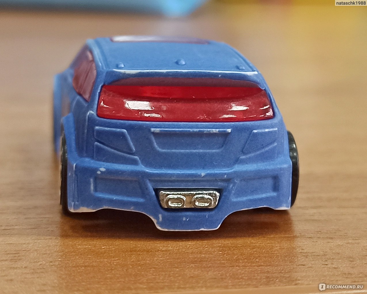 Hot Wheels Меняющая цвет машинка 