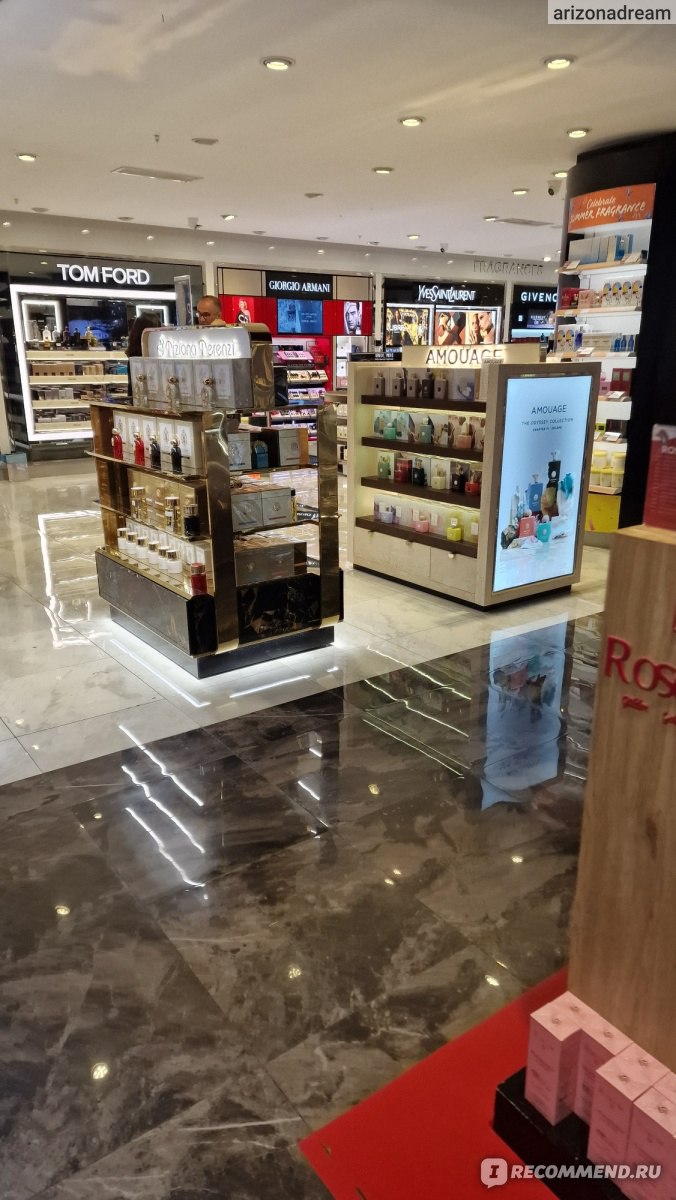 Магазин Duty Free, Анталия, Турция - «В Duty free в Анталии все продавцы  косметики и парфюмерии- русскоязычные женщины. Ощущение, будто никуда и не  выезжал. Что там продают, цены🍏🍏. » | отзывы