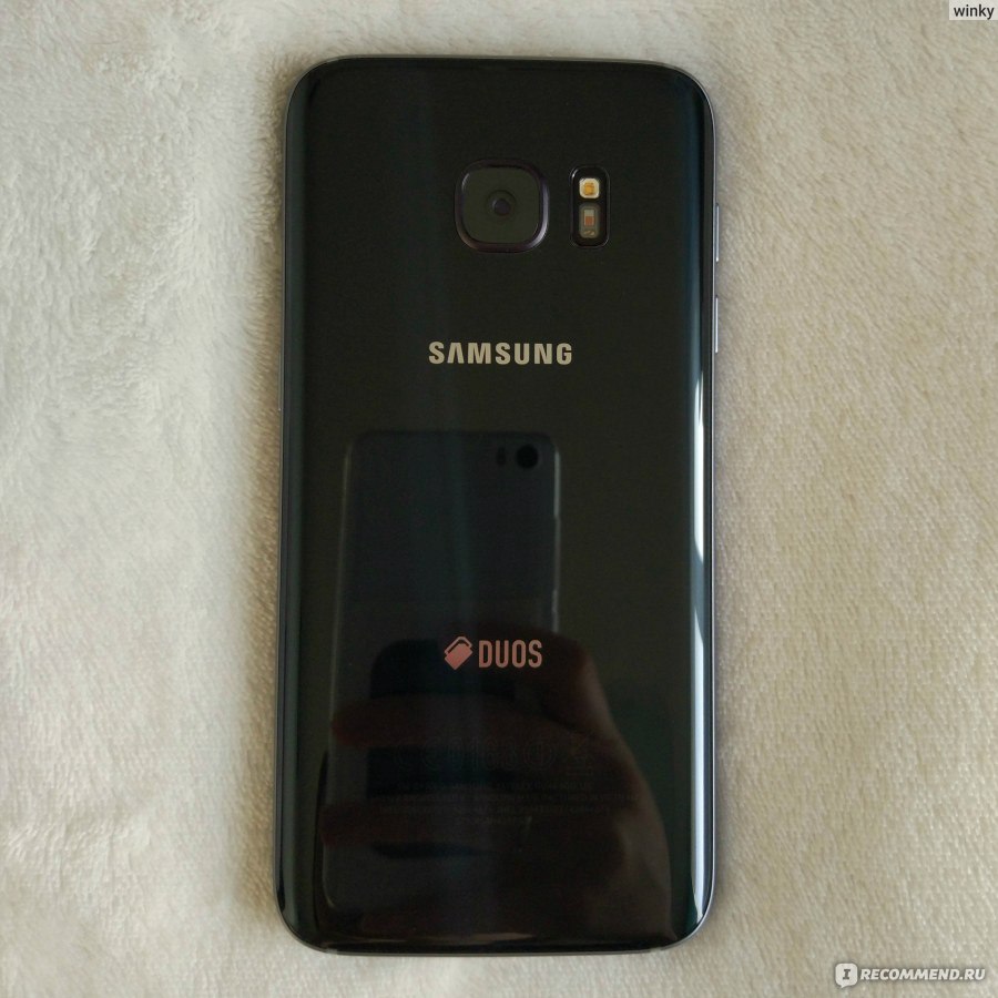 Смартфон Samsung Galaxy S7 фото