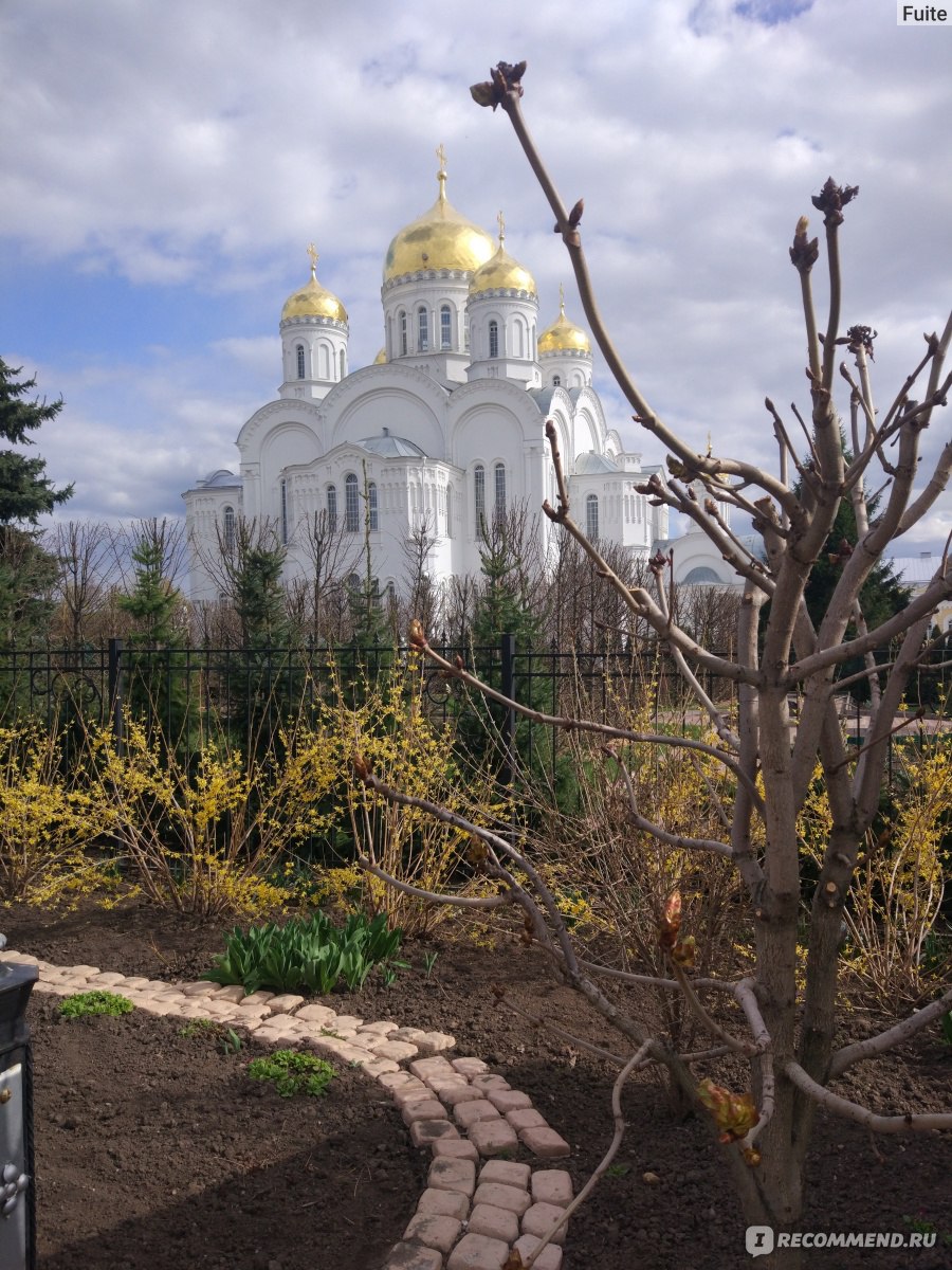 с.Дивеево, Нижегородская область, Россия - «Про дороги, сельскую жизнь и  фетиш Москвы. Село, в котором расположен самый главный в России женский  монастырь. Про мужчин тут и там. » | отзывы