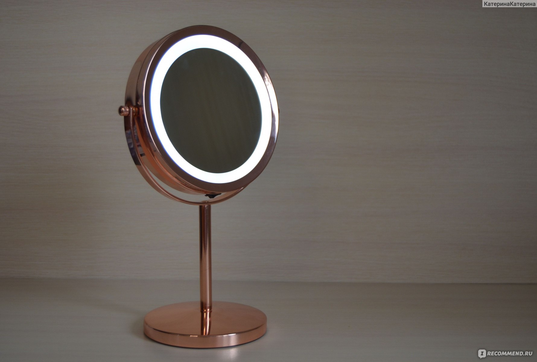 Выбираем зеркало для создания идеального макияжа
