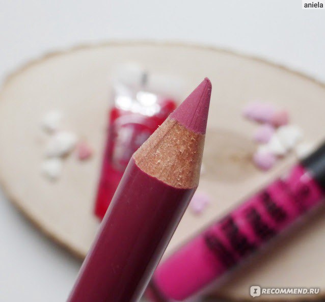 Essence карандаш для губ. Essence Soft Contouring Lipliner 06. Карандаш для губ от Эссенс. Карандаш для губ Essence 10.