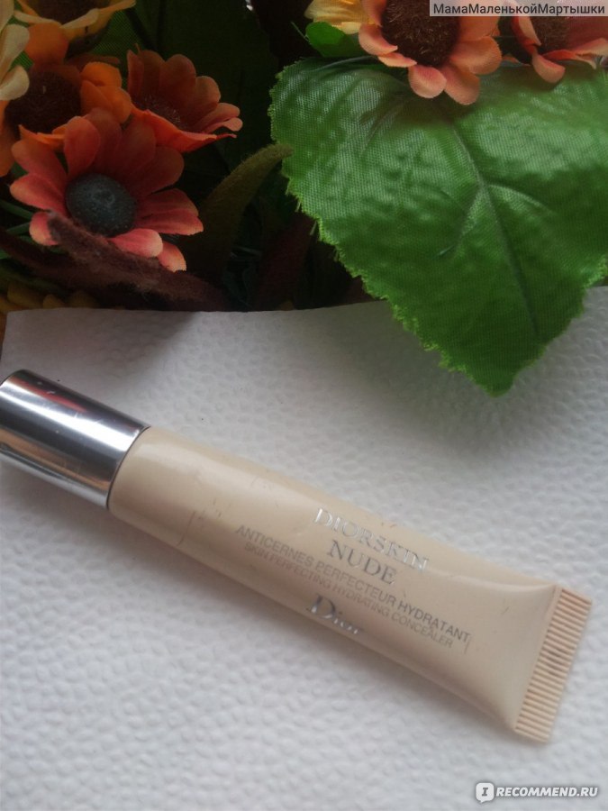 Dior Diorskin Nude Hydrating Concealer