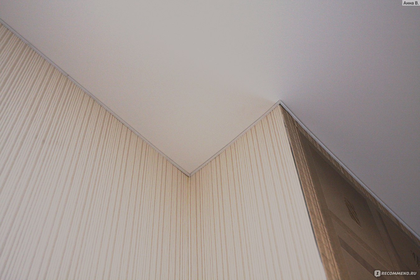 Примыкание тканевого потолка к стене