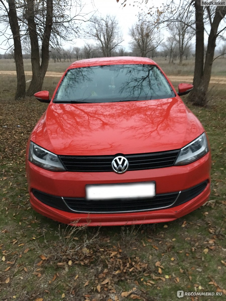 Volkswagen Jetta - 2013 - «Джетта мексиканской сборки, крепкая малышка в  цвете 