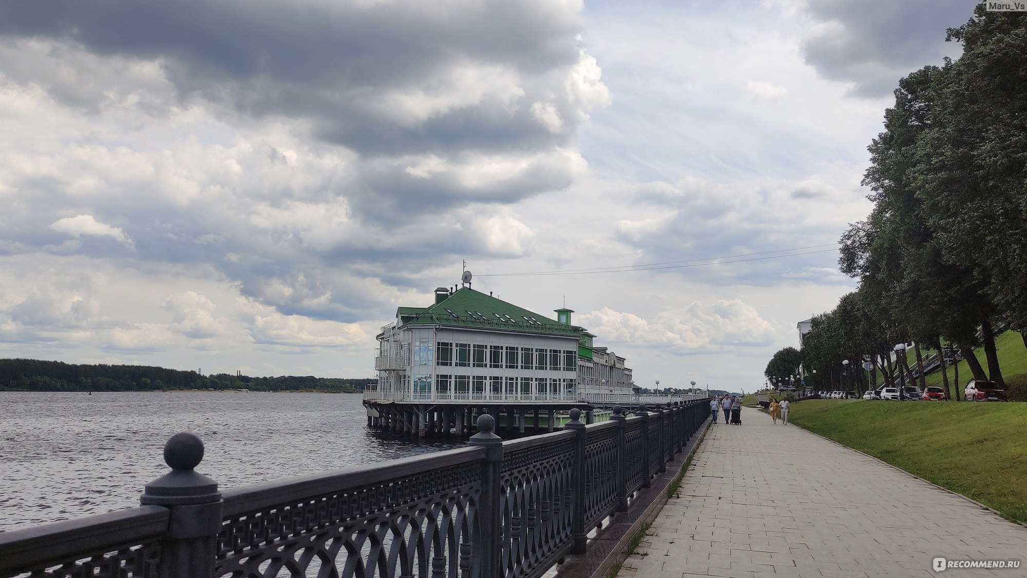 Волжская жемчужина. Отель на воде. 3*, Россия, Ярославль - «|Волжская  жемчужина - отель на Волге | Визитная карточка Ярославля | Номер с ВИДОМ на  реку |Покажу наш номер, услуги, завтрак и все это за 5000 руб!|» | отзывы