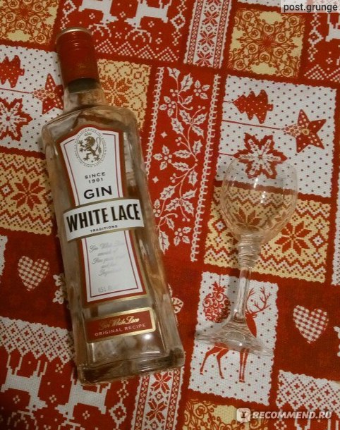 Джин white lace. Вологодский Джин White Lace. Джин Вайт Лейс. White Lace Gin магнит. Стакан White Lace.