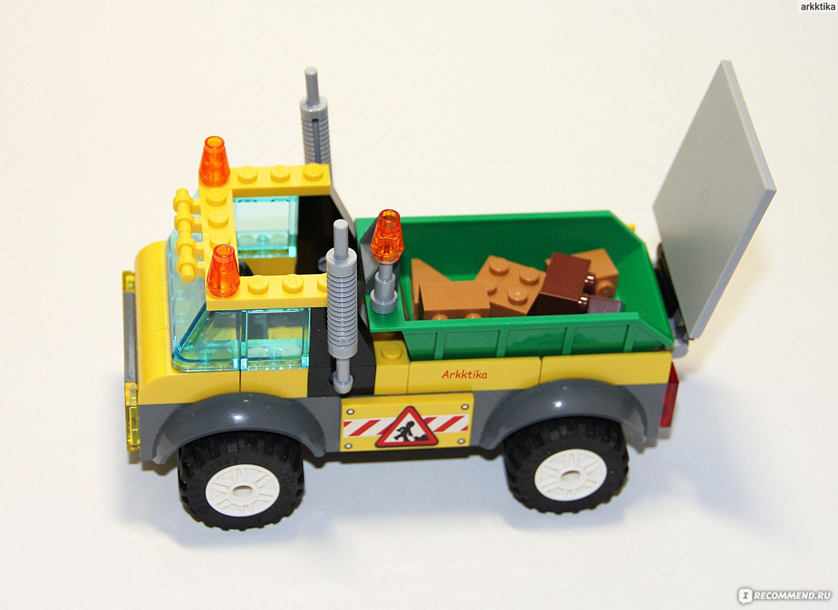 Lego Juniors 10683 - Road Work TruckМашина Дорожных Рабочих - «У вас нет  воды, прорвало водопровод? Это ремонтировали дорогу наши рабочие...  Интересные ситуации в конструкторе Лего.» | отзывы