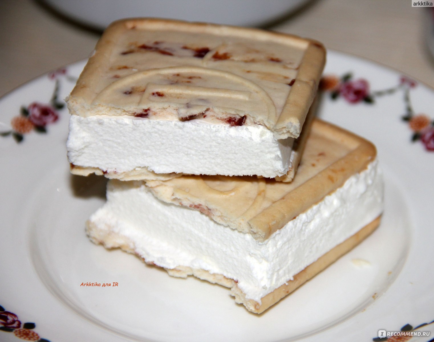 Мороженое Айсберри Вологодский пломбир Сэндвич в печенье с клюквой