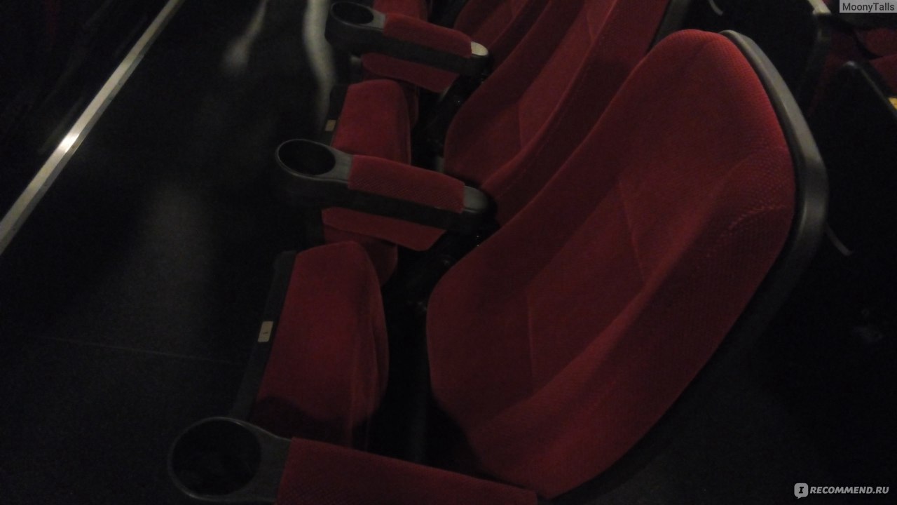Пушка на бабушкинской расписание сеансов на сегодня. Pushka кинотеатр. Кинотеатр пушка в Митино. Кинотеатр пушка Бабушкинская. Pushka в ТРК Ладья кинотеатр.
