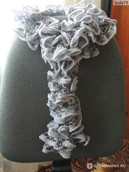 Ажурный шарф из секционной пряжи спицами
