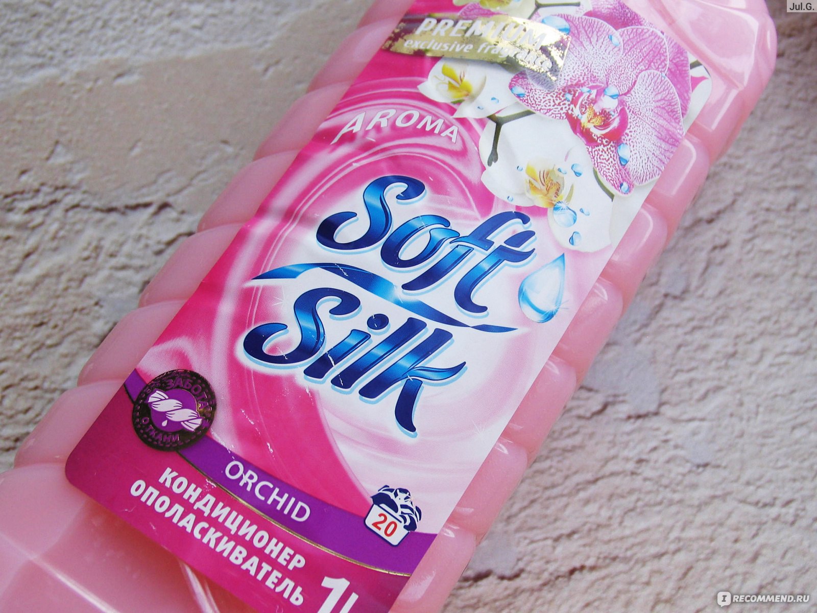 Кондиционер для белья softer. Soft Silk кондиционер для белья. Кондиционер - ополаскиватель для белья Soft Silk Deluxe. Soft Silk Premium кондиционер для белья. Ополаскиватель для тканей "Soft Silk".