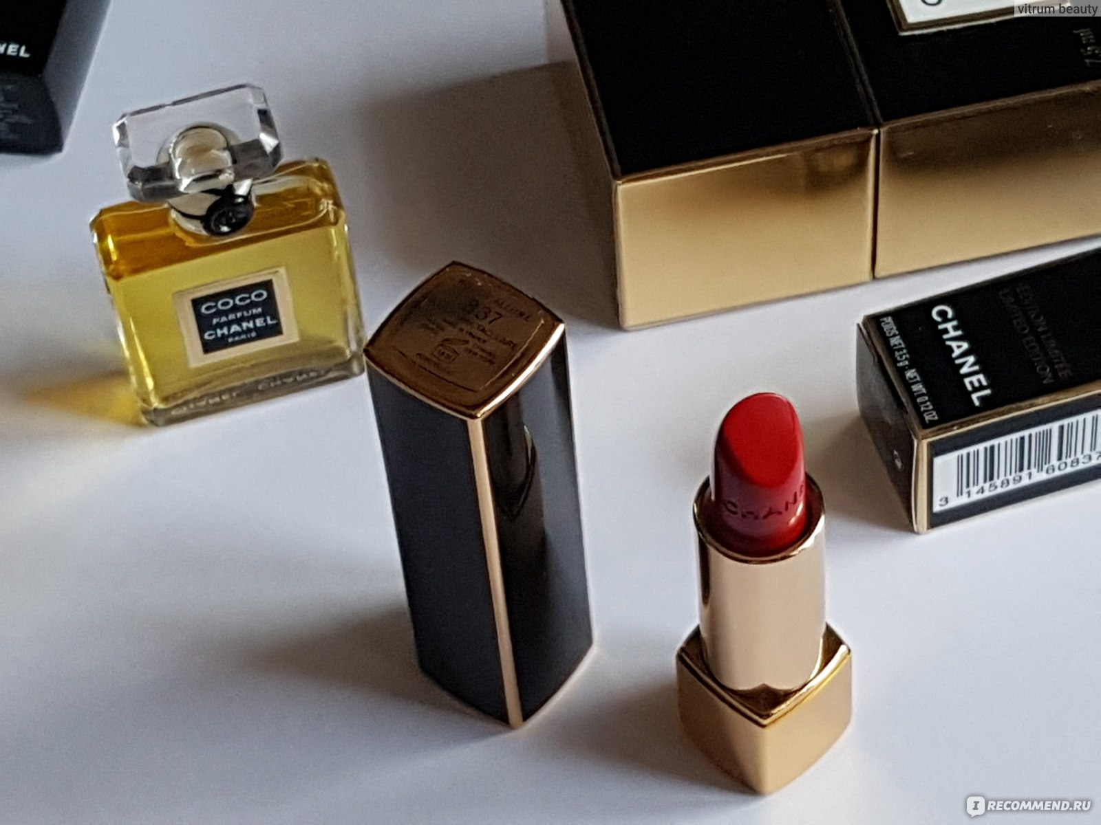 Губная помада Chanel Rouge Allure Lipstick Les Ornements de Chanel Holiday  2019 - «?Восхитительный красный - классика на все времена! Rouge Allure в  оттенке 837 и роскошном лимитированном футляре. Свотчи, характеристики, мои  впечатления.»
