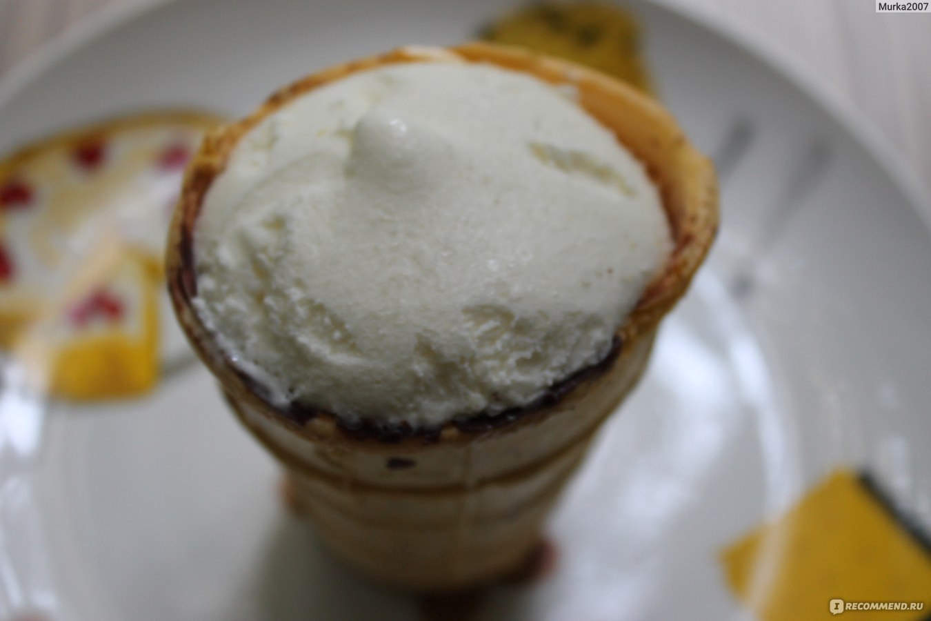 Мороженое Инмарко Золотой стандарт Пломбир в стаканчике фото