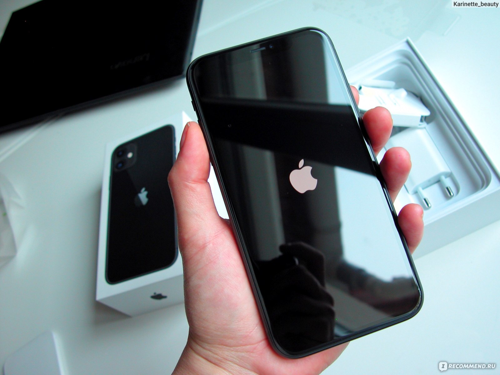 Iphone 11 Black vs White
