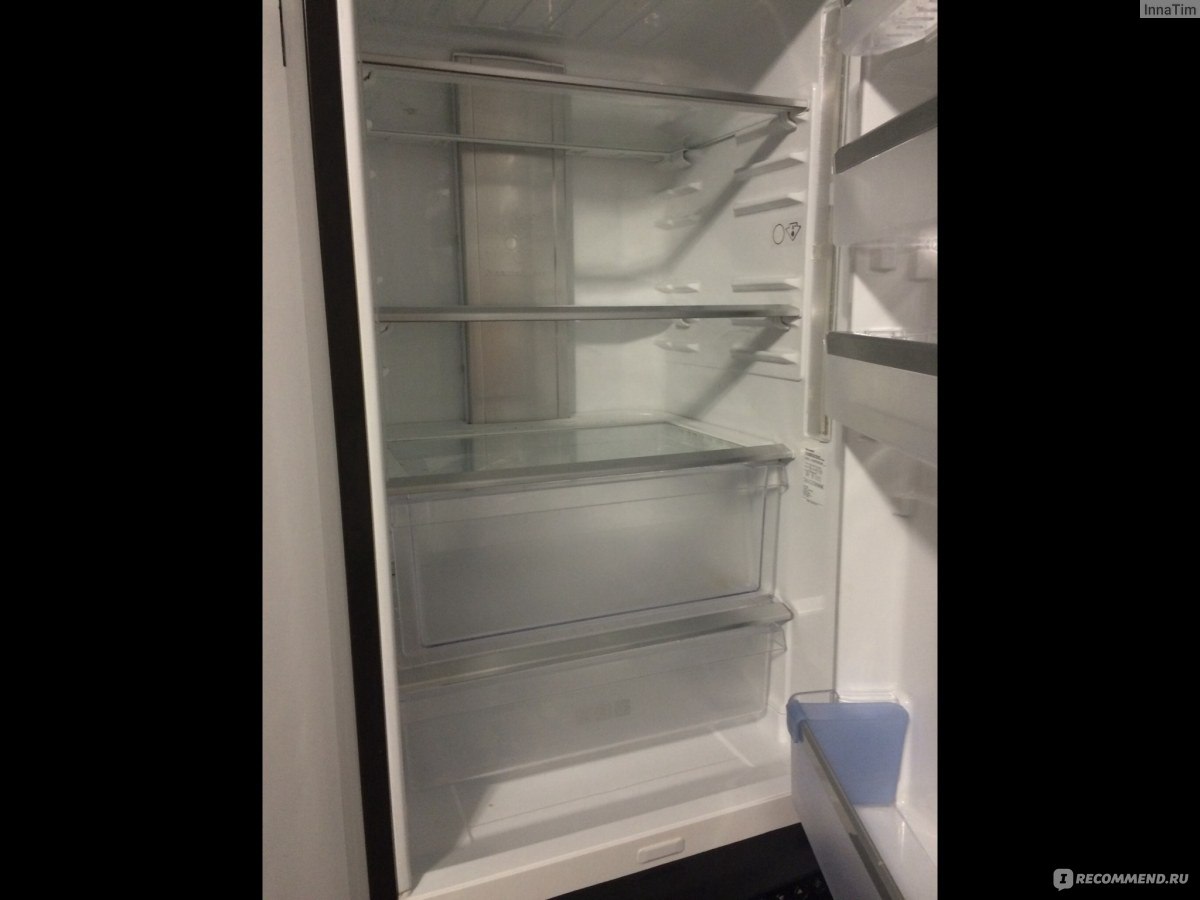 Холодильник Sharp SJ-rp320tbk