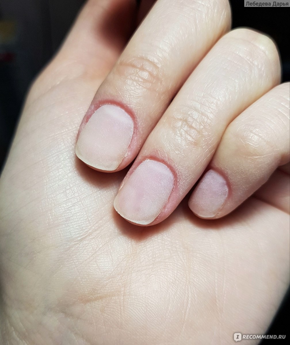 Акриловая пудра на ногтях без покрытия