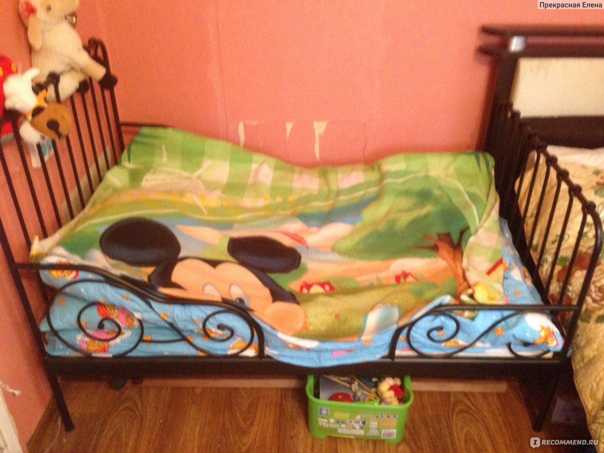 Детская железная кровать с бортиком