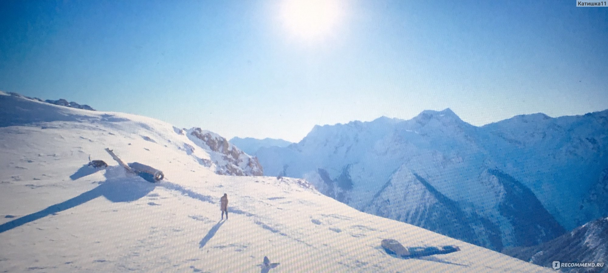 Гора жанр. Фильм про снежные горы. Между горами. Нами горы. The Mountain between.