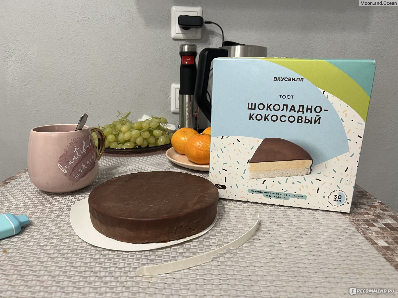 Торт ВкусВилл / Избёнка Шоколадно-кокосовый фото