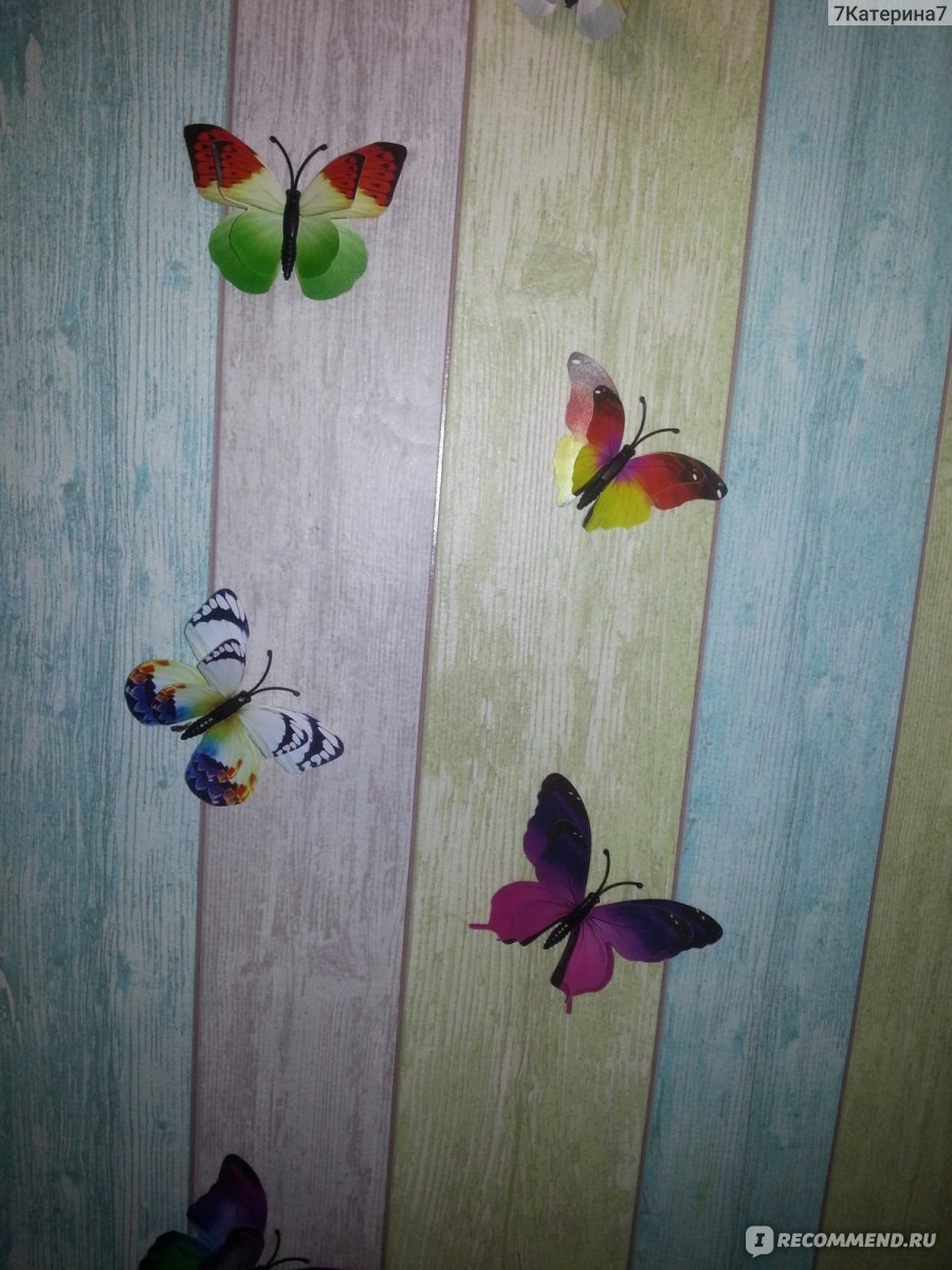 «Окрыляем» стену, или Декор бабочками