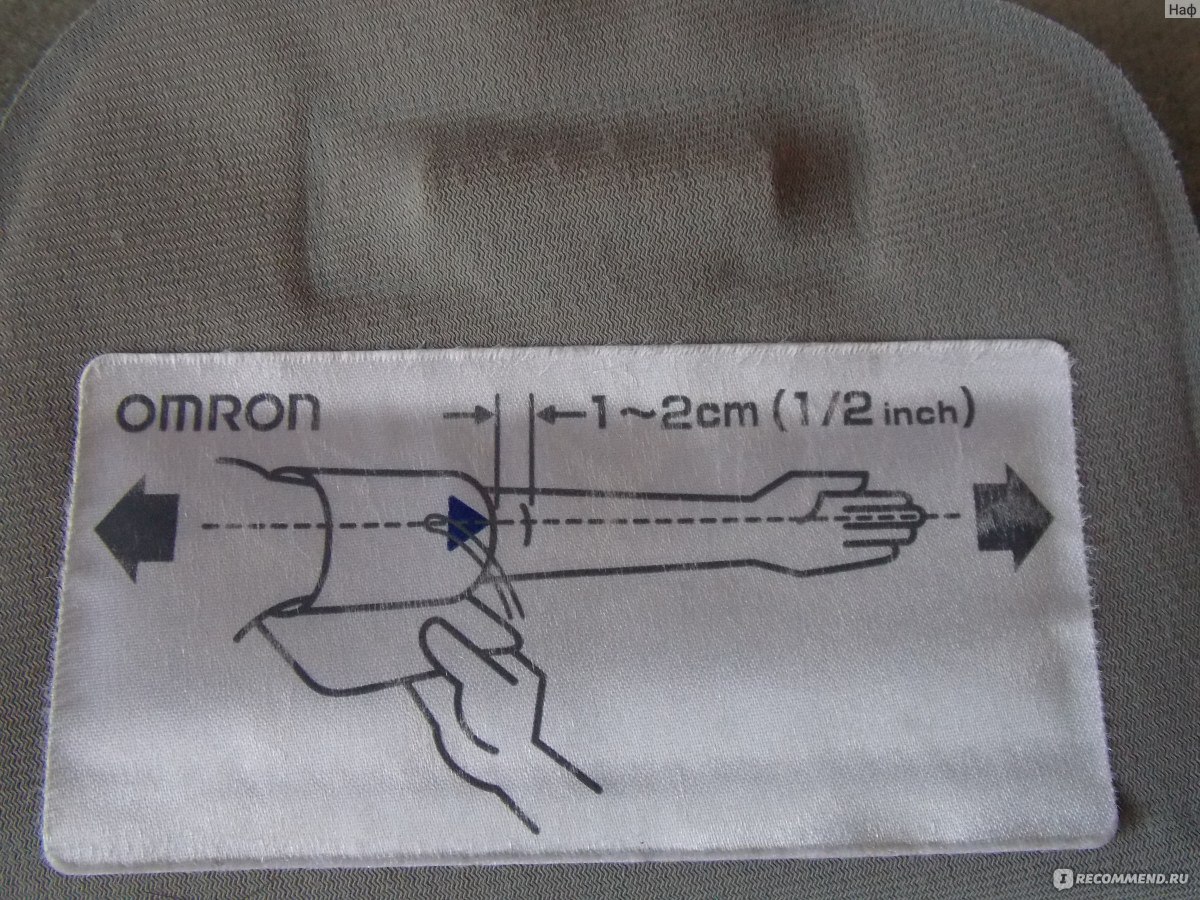 Тонометр Omron M1 Compact фото