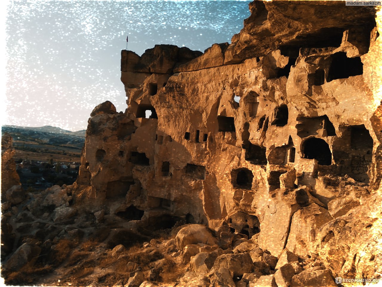 Подземный город в Турции Каппадокия