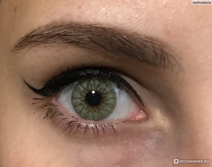 Зеленые линзы на карие глаза фото