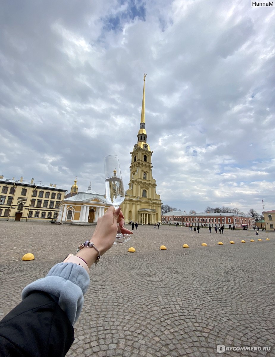 Санкт-Петербург (Россия) - «В Москву едут по работе, в Питер приезжают по  любви | Едет крыша от этих крыш, но спустя время понимаешь, что хочется  еще» | отзывы