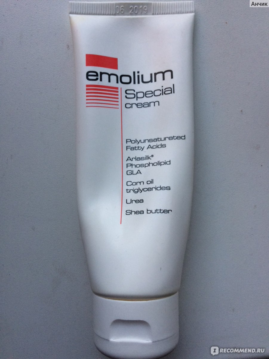 Крем для лица и тела Эмолиум специальный - «Эмолиум и его дешевый аналог, что лучше?»