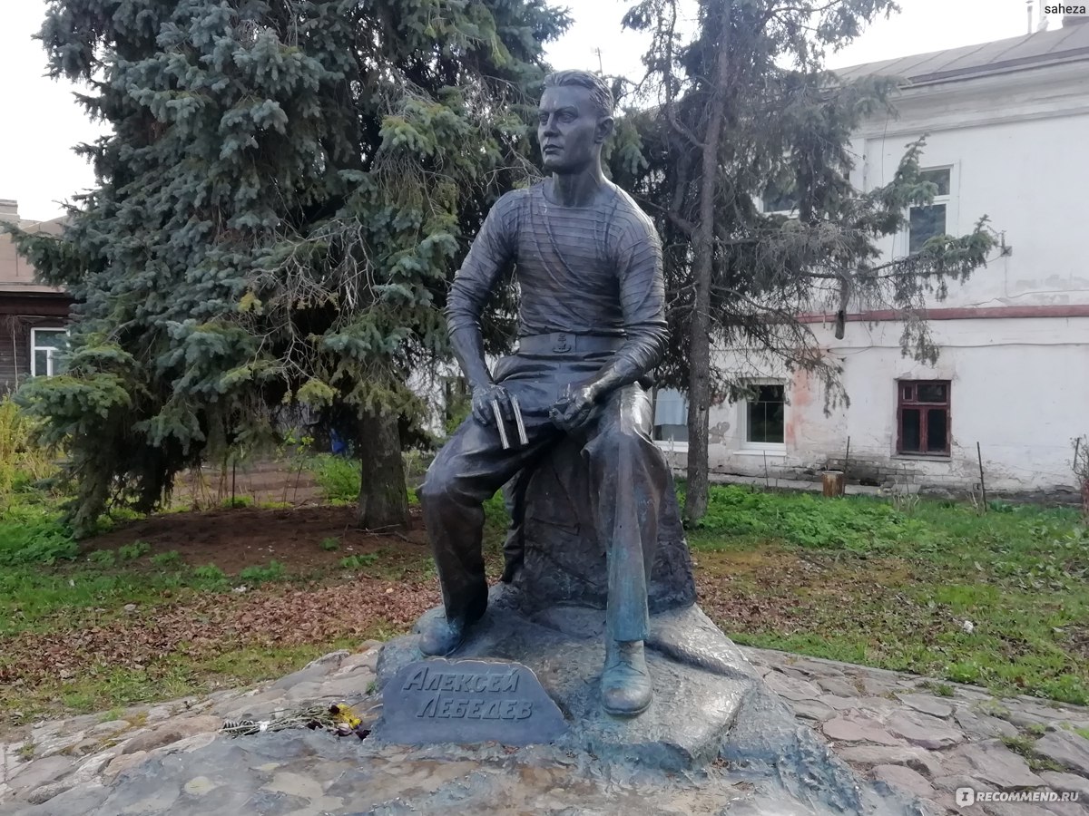 Алексей Лебедев памятник в Суздале