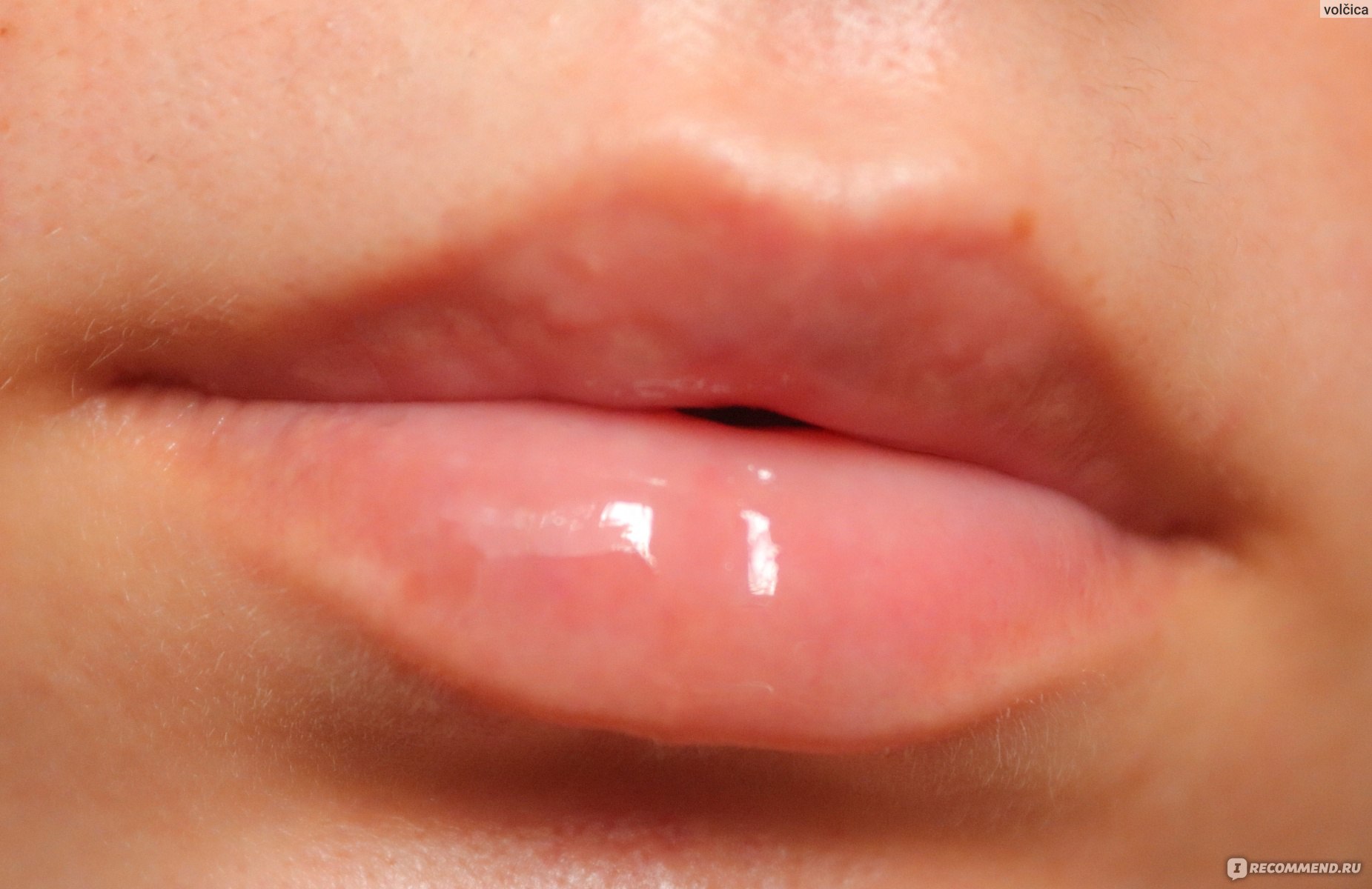 Масло для губ Clarins Éclat minute Huile Instant Light Lip Comfort oil фото