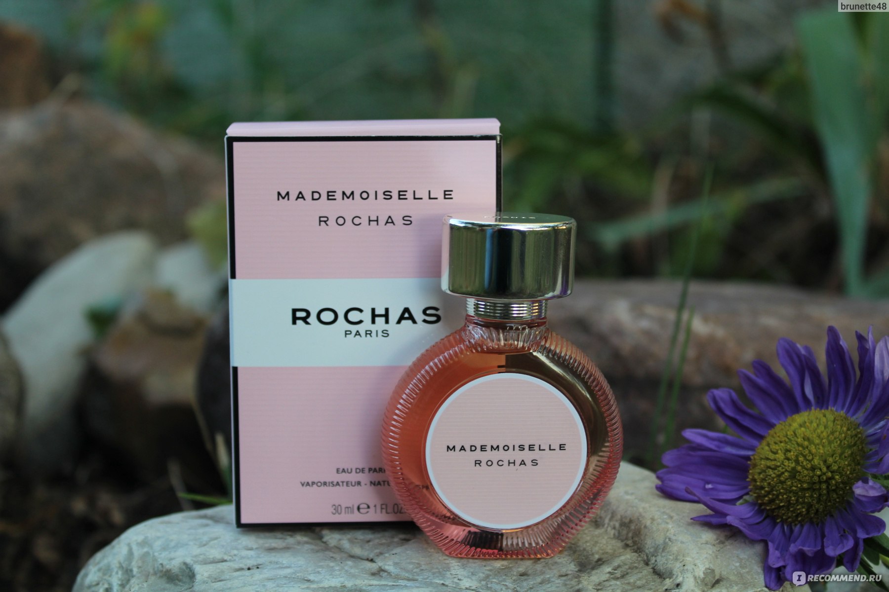 Rochas mademoiselle rochas отзывы. Цветочные духи Rochas мадмуазель. Rochas бренд. Духи Rochas 2005 года. Модный дом Rochas.