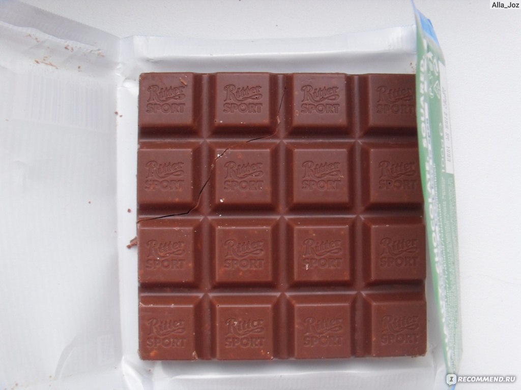 Шоколад Ritter Sport миндаль в карамели молочный