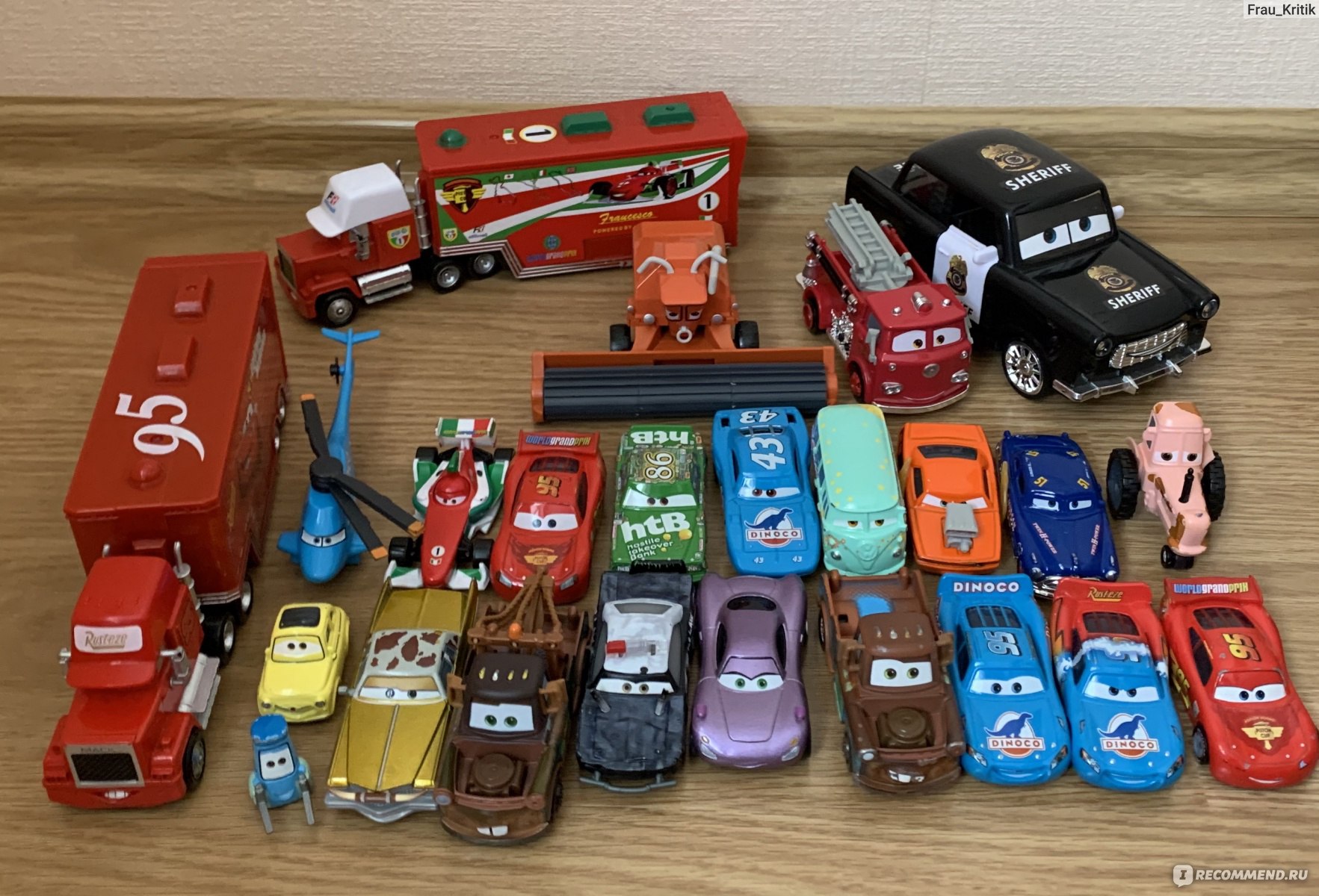 Детские игрушки Aliexpress Disney Pixar Cars 2 Lightning McQueen Chick  Hicks The King 1:55 Alloy Diecast Cars Truck Boy Toys Gifts Sets Retail -  «Молния МакКуин или Франческо Бернулли? Кто круче? Обзор