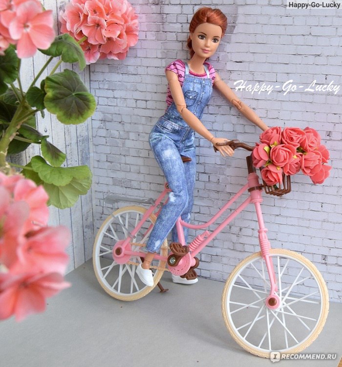 Розовый велосипед для куклы Барби
