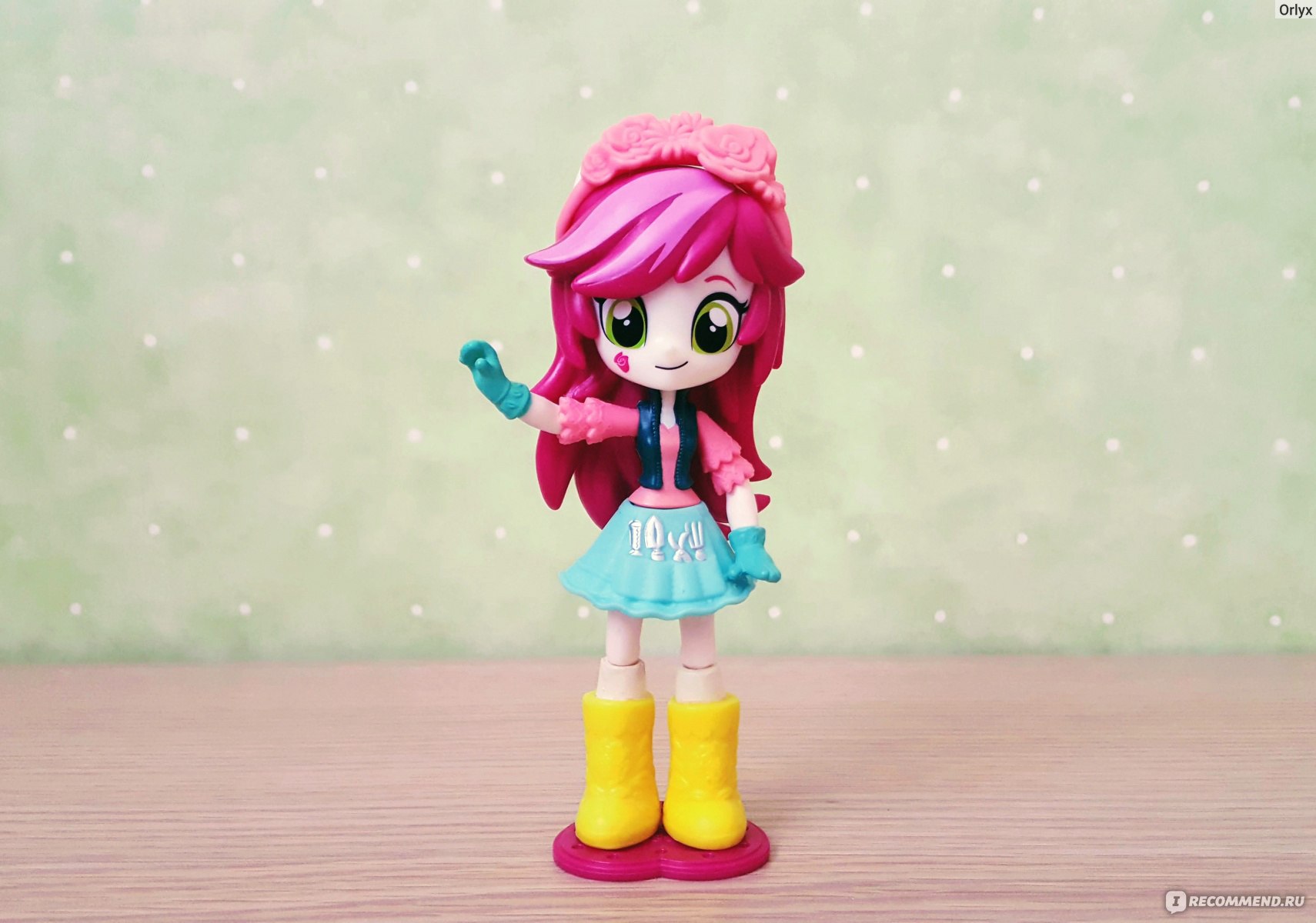 Hasbro Мини-кукла MLP Equestria Girls Minis (Roseluck) - «Девочка-пони  Equestria Girls Minis очень милая, но стоит только на подставке, а сидеть  вообще не умеет» | отзывы