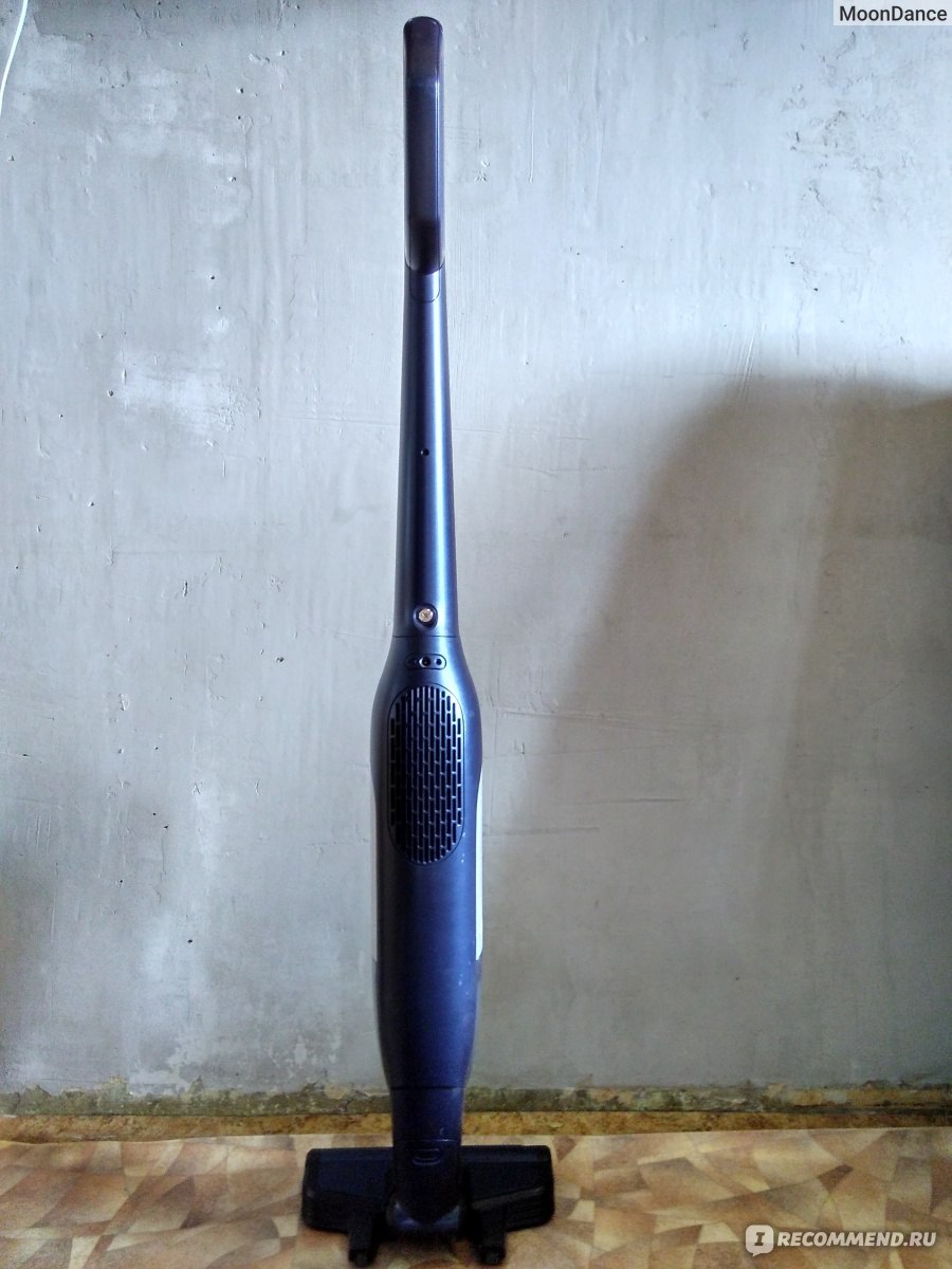 Qizi ota-onasini Internetda jinsiy aloqada bolganida ushlab oldi Egri jingalak porno