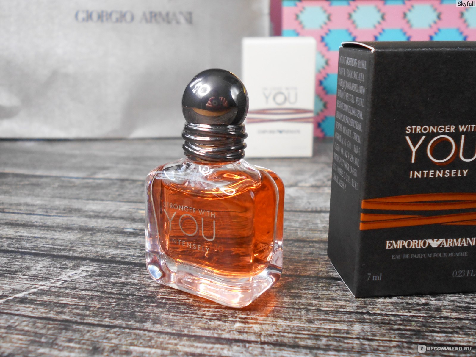 Stronger with you intensely. Emporio Armani stronger with you 15 ml intensely. Emporio Armani intensely духи. Emporio Armani stronger with you 30мл. Emporio Armani stronger with you intensely.