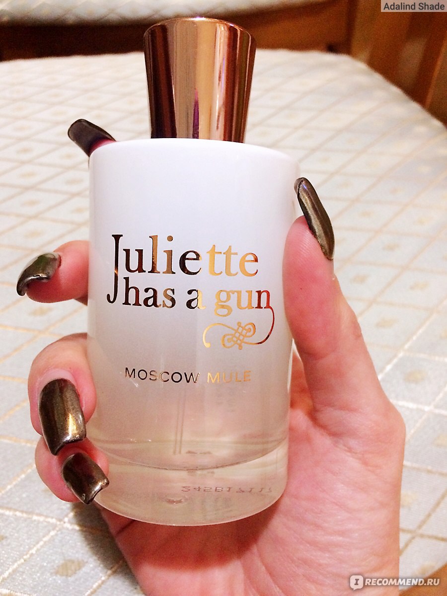 Moscow mule juliette. Juliette has a Gun Moscow Mule. Джульетта Moscow Mule. Moscow Mule духи. Moscow Mule Juliette has.