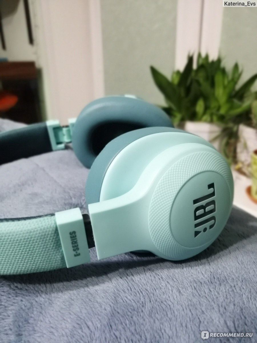 Наушники jbl 520bt. Bt101 JBL. Наушники JBL HT-201 зеленый. Беспроводные наушники JBL Tune 710bt, Pink. JBL e45b.