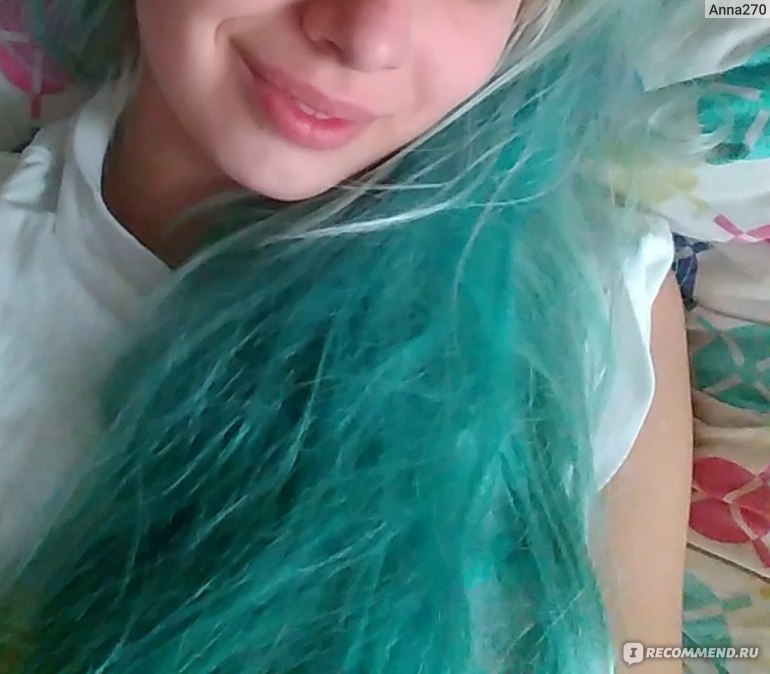 Красим волосы в зеленый тоником
