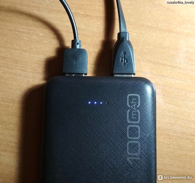 Зарядка смартфона и фонаря с помощью внешнего аккумулятора Power bank Awei P28K 10000 mAh 2USB Black