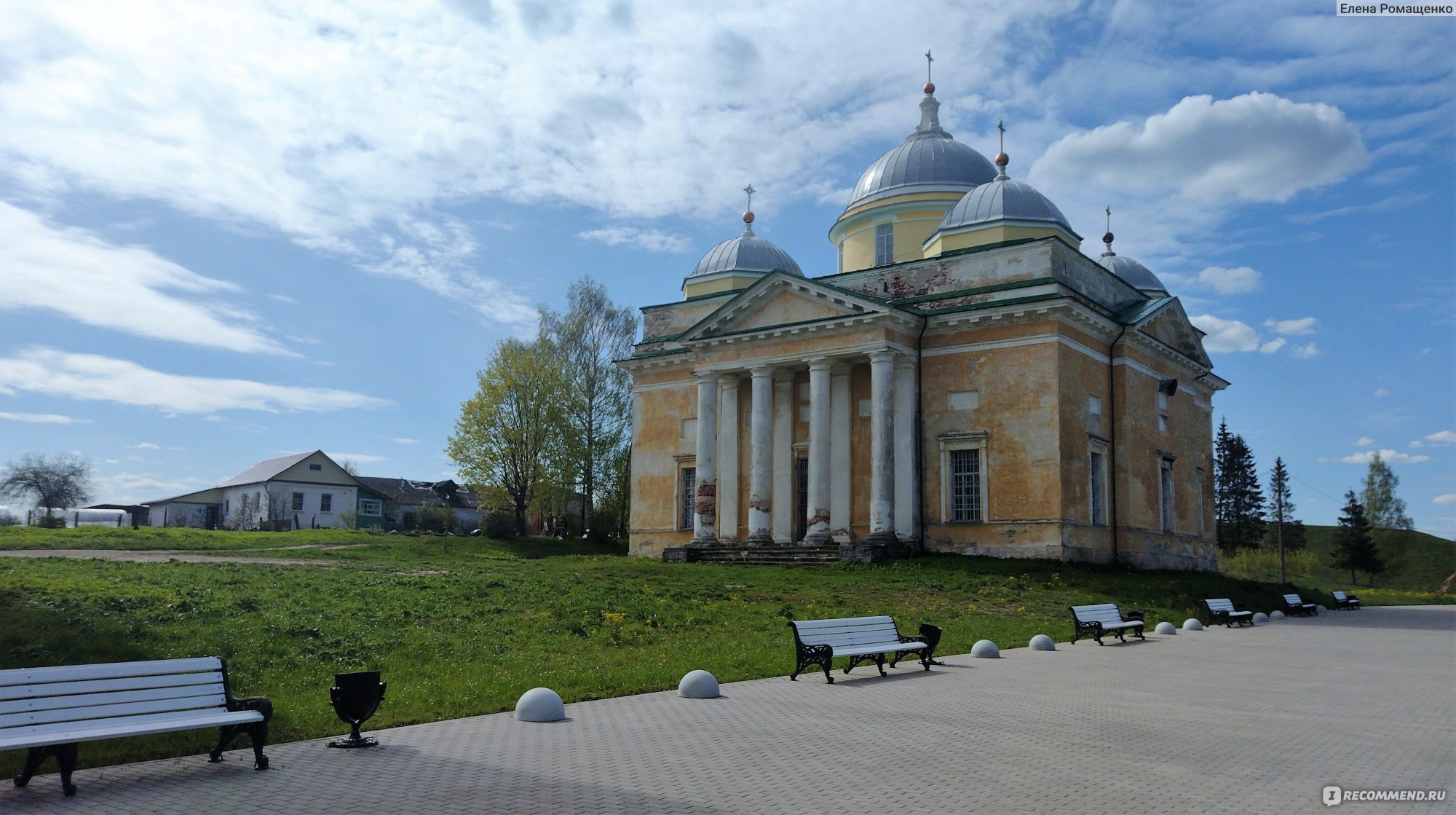 Борисоглебский собор (Старица, Тверская область) - «Уникальный  архитектурный ансамбль на Новом городище. Великолепные виды на древние  храмы, мост через Волгу и отреставрированную набережную. Место силы и  благодати» | отзывы